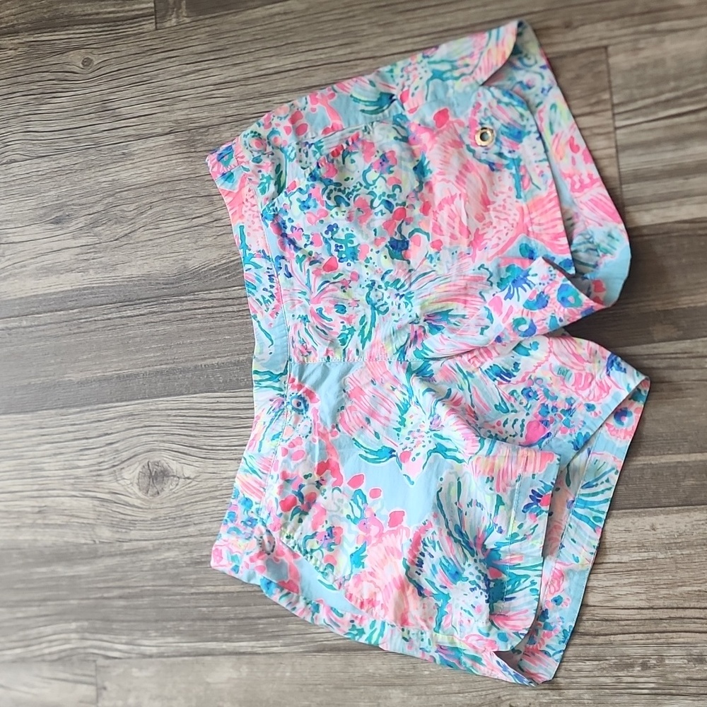 Lilly pulitzer cotton shorts.